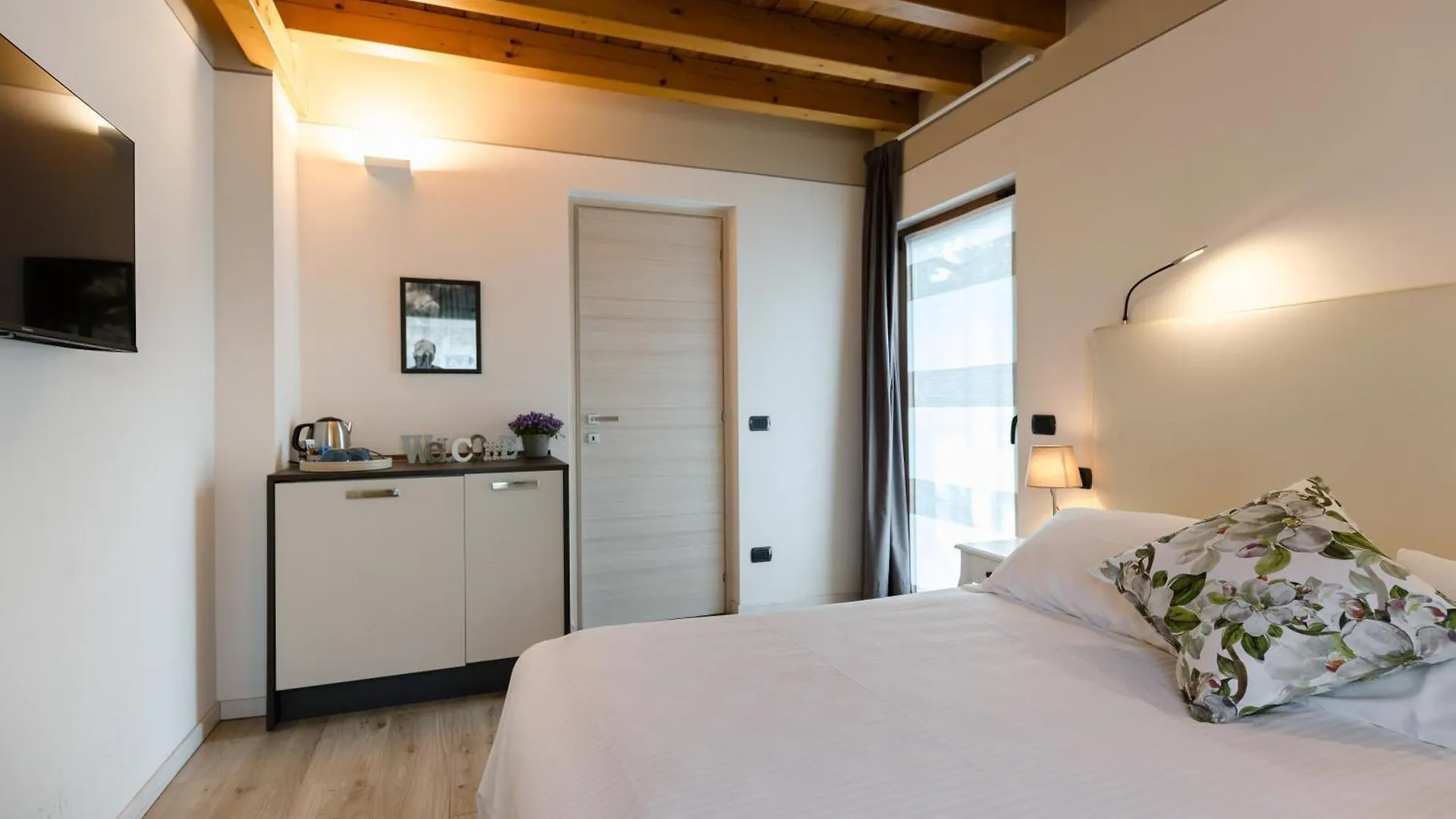 Bed and Breakfast Charming Sirmione 0*,