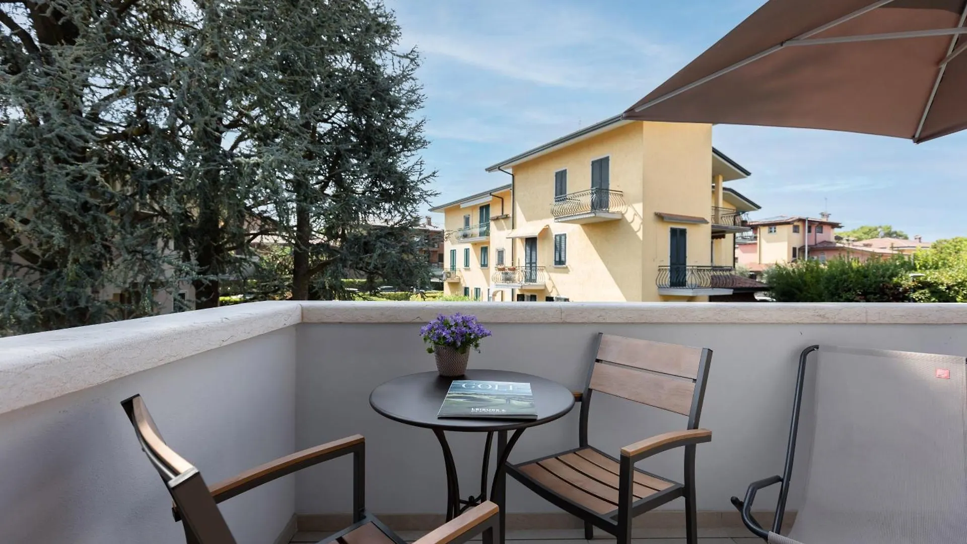 Charming Sirmione Bed & Breakfast Italy